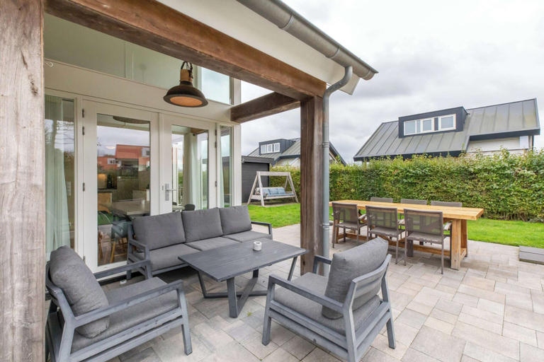 Outdoor dining 2, 6-person Holiday Home in Renesse, Schouwen-Duiveland