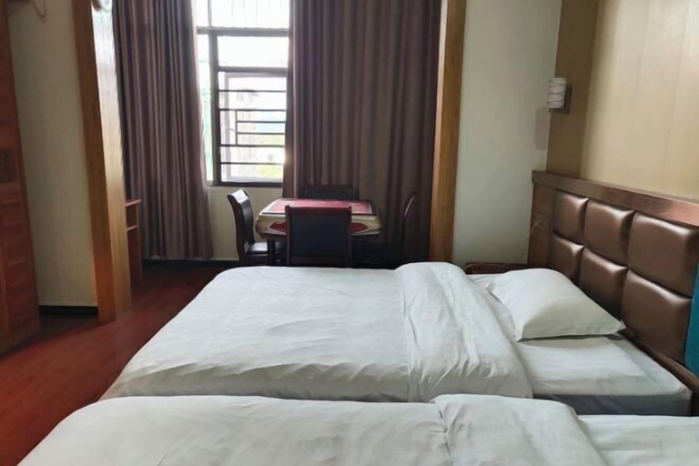 Bedroom 5, Sanhe Holiday Inn, Yongzhou