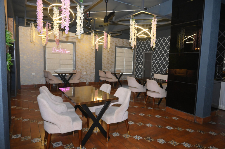 Restaurant 4, The carnation mound, Nainital