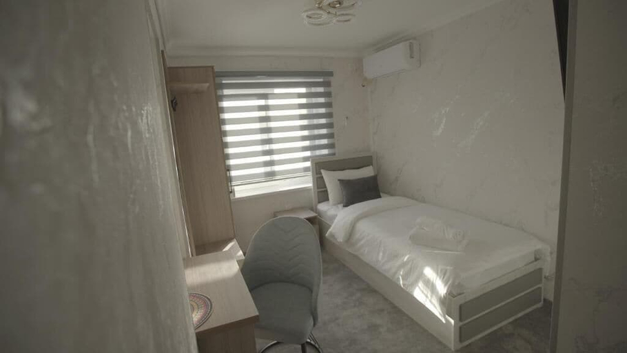 Room 3, La Vita Hotel, Farg'ona