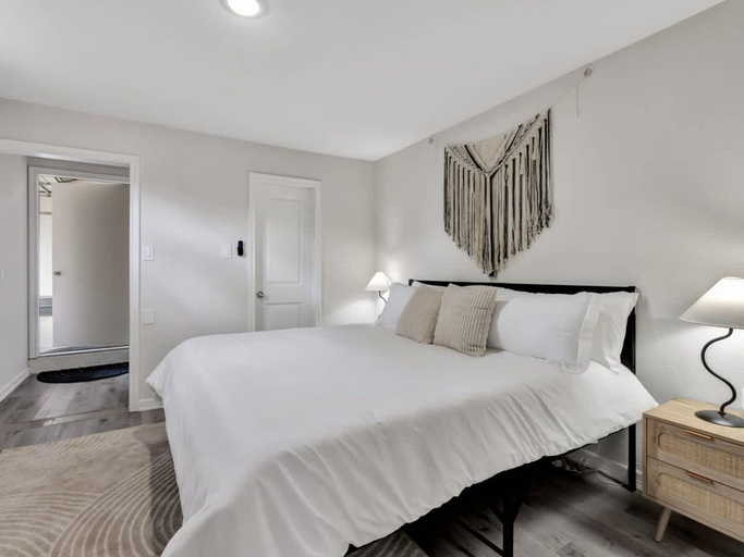 Room 5, Modern Luxury Minutes From Downtown Dallas, Dallas