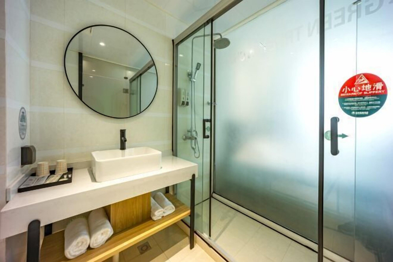 Bathroom 4, GreenTree Inn (Chongming Nanmen), Shanghai