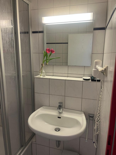 Bathroom 5, Radlstadl - Brauhaus und Hotel, Rhein-Kreis Neuss