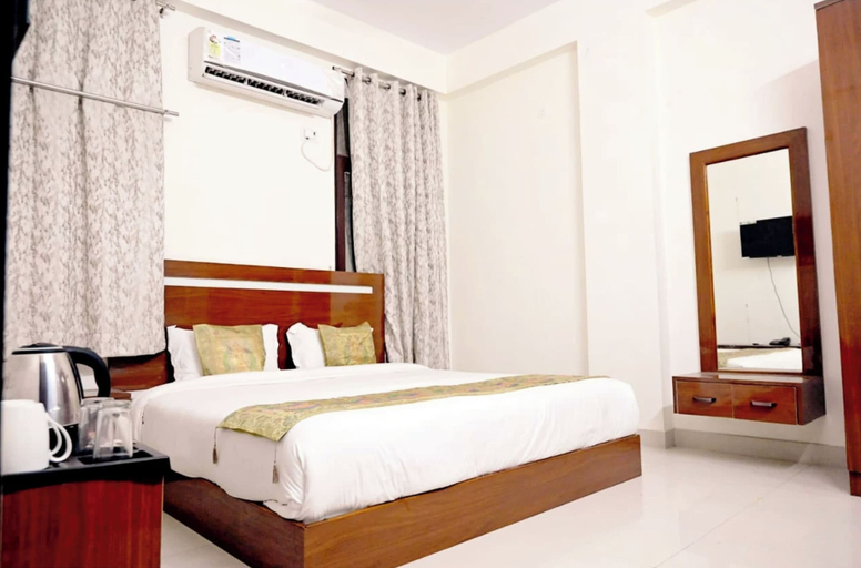 Room 2, VARANASI HOTEL V-E-D-A VATIKA, Varanasi