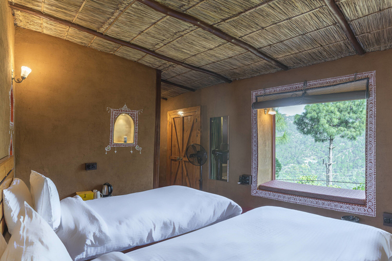 Bedroom 2, A Kasauli Ggaon by Echor, Solan