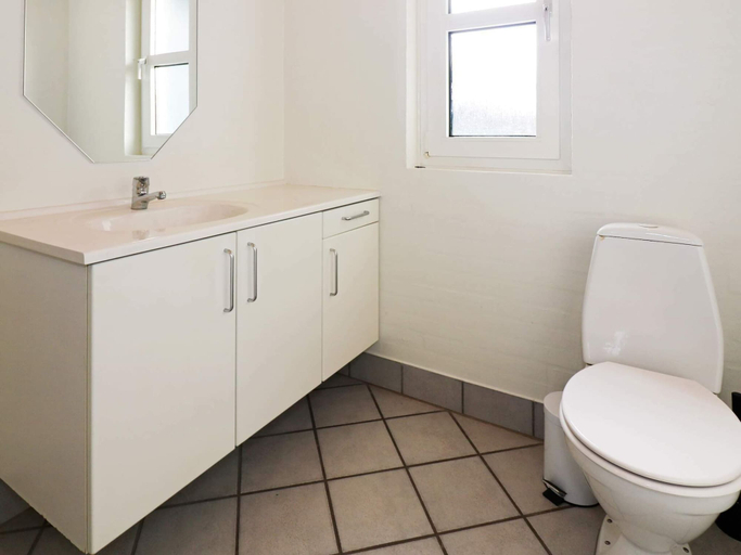 Bathroom 3, 5 Star Holiday Home in Hadsund, Mariagerfjord