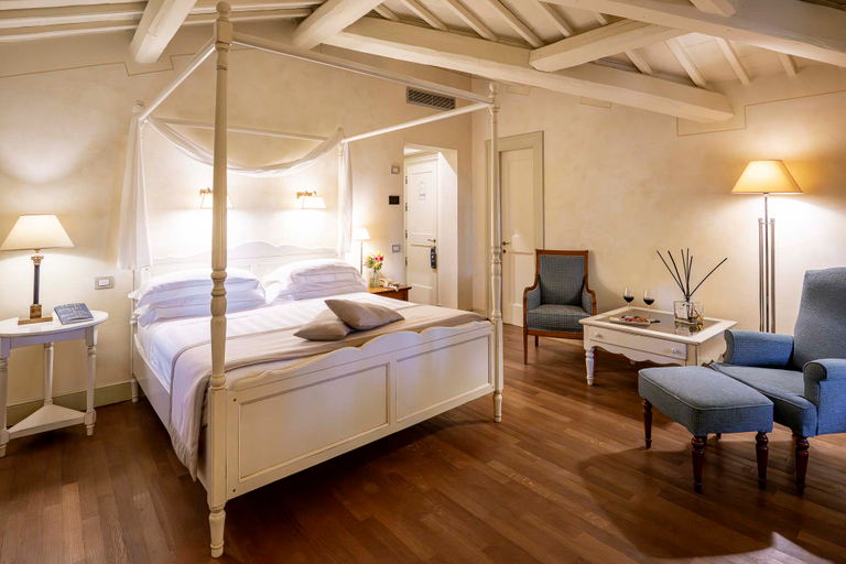 Bedroom 4, Posta Donini, Perugia
