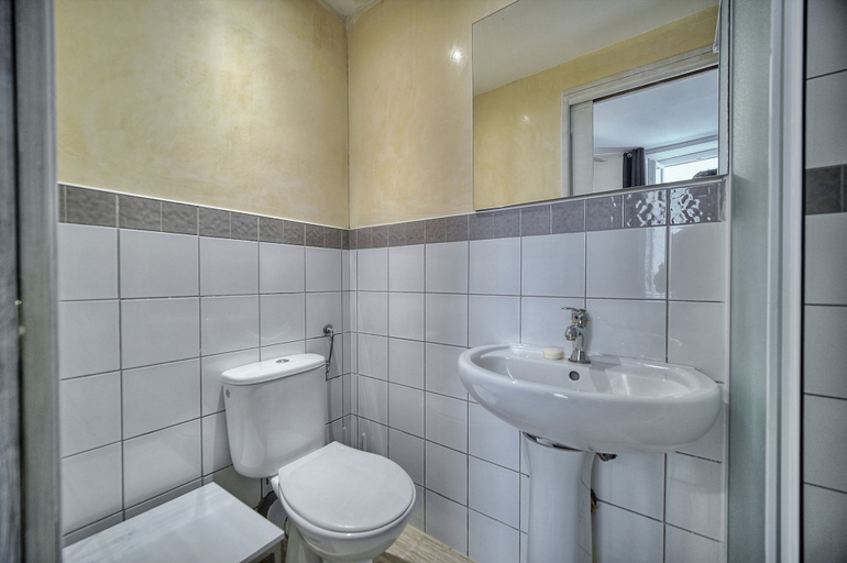 Room 5, Appartement Spacieux Proche Plages A2b105, Alpes-Maritimes