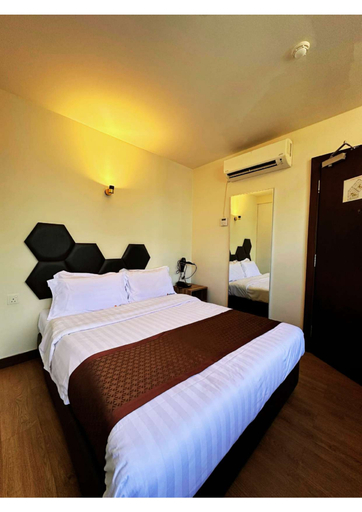 Memoire Hornbill Hotel Kuching Sarawak Room Type - Deluxe Queen Room