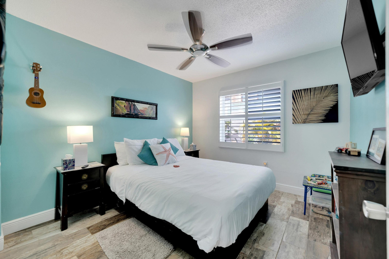 Interior 5, Newly Renovated 2 Beds 2 Baths Condo in St Pete Beach, Pinellas