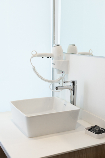 Bathroom 4, Kikere Studios, Las Palmas
