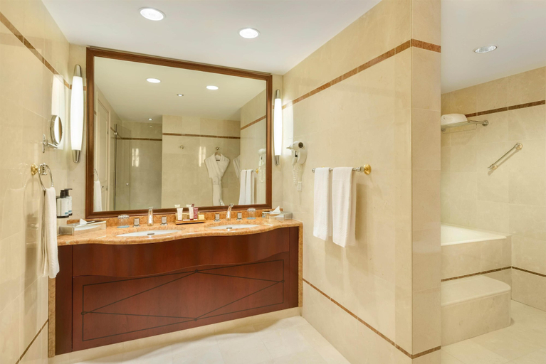 Bathroom 4, Occidental Paris Levallois, Hauts-de-Seine