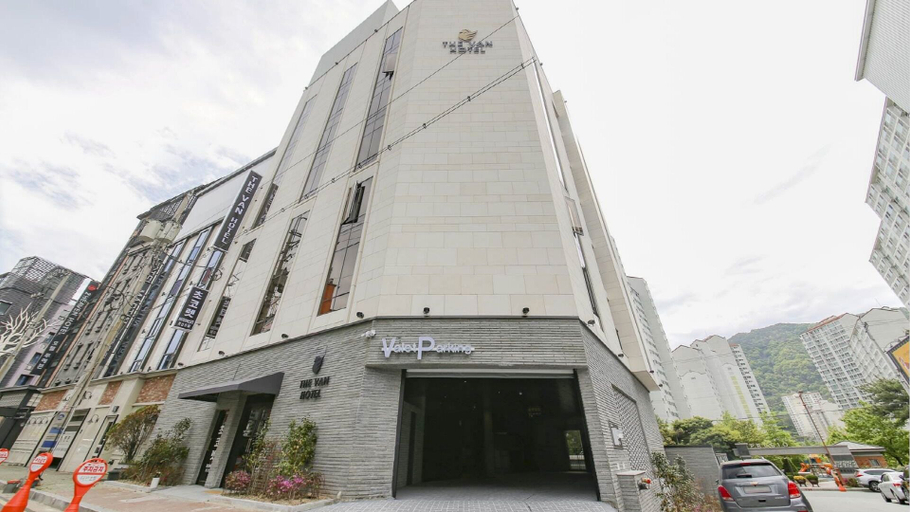 Exterior & Views 1, Gimhae The Van Hotel, Gimhae