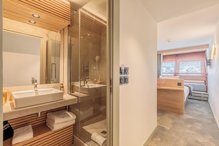 Bathroom 4, La Cachette - Friendly Hotel, Savoie