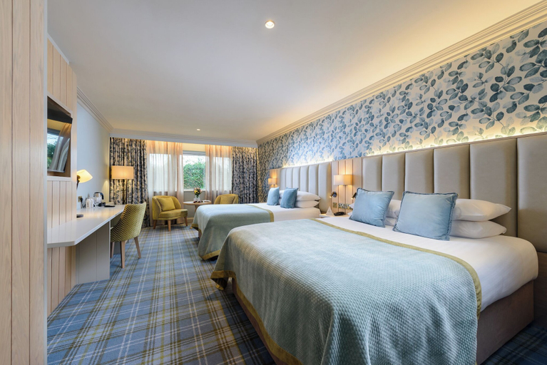 Bedroom 4, Dingle Benners Hotel