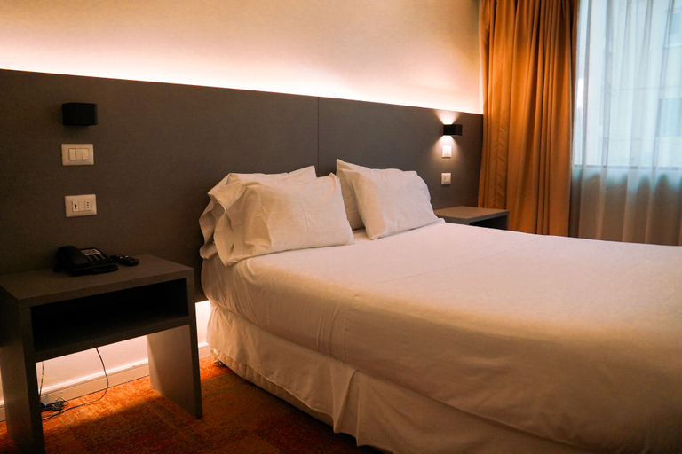 Bedroom, Torremayor Lyon, Santiago
