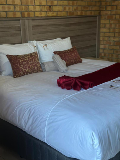 Bedroom 2, MoOs River Lodge, Ngamiland East