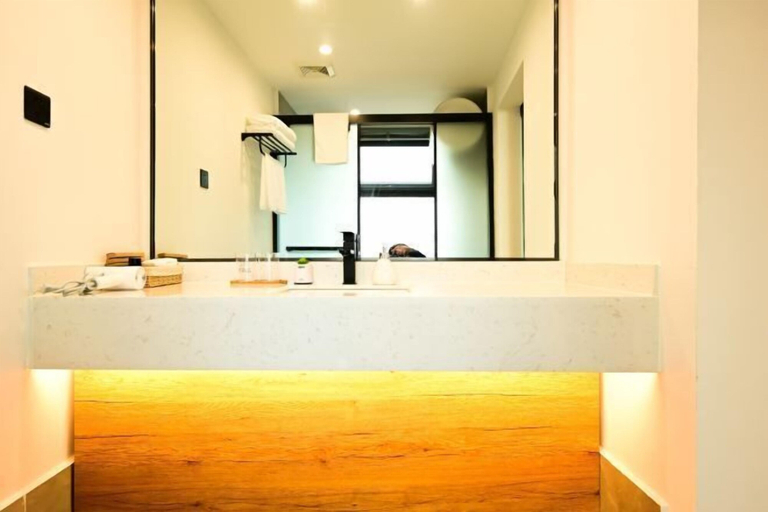 Bathroom 4, Poetic Cottages, Linfen