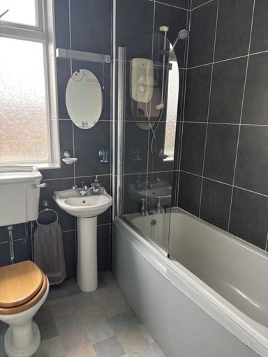 Bathroom 3, Esklet Guest House, North Yorkshire