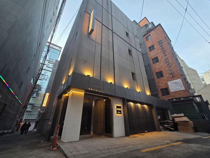 Exterior, Nesto Hongdae, Seodaemun