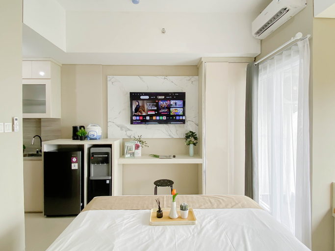Bedroom 4, Bright and Cozy Studio at Royal Sentul Park Apartment By Travelio, Bogor