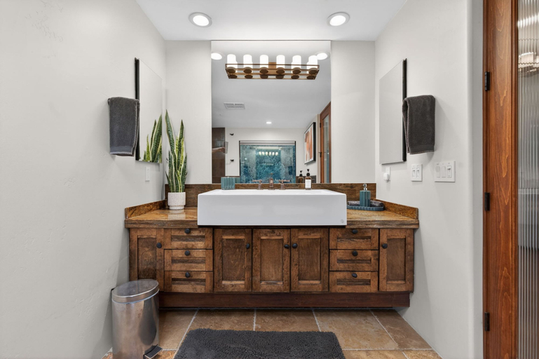 Bathroom 3, NEW Luxe Chapel Garden Retreat Chapel Views, Coconino