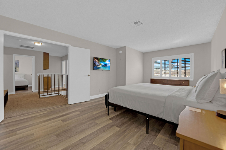 Interior 4, Aviator's Landing, Clark