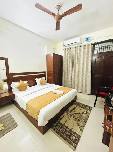 Room 4, VARANASI HOTEL V-E-D-A VATIKA, Varanasi