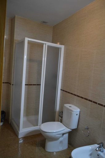 Bathroom 5, Hostal Ruralis Altozano, Cáceres