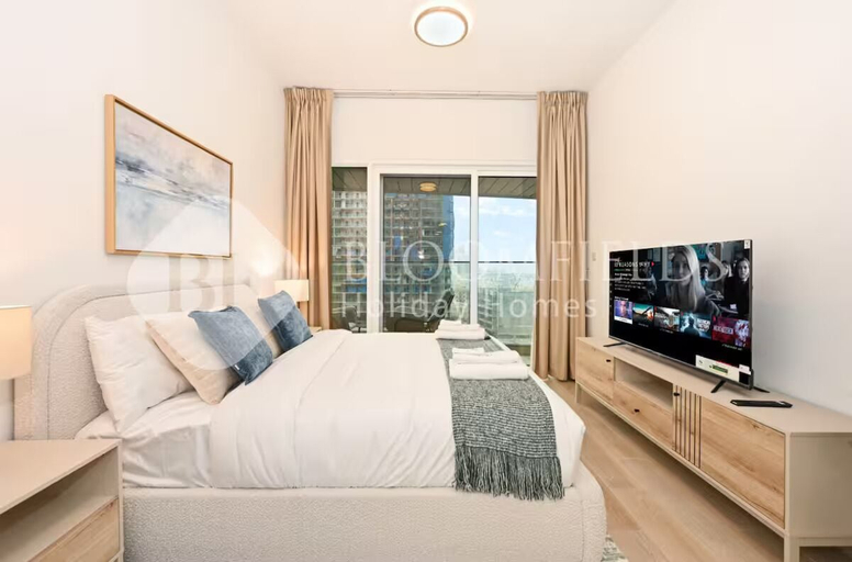 Room 2, Bloomfields Stunning STU Bloom Tower JVC, Dubai