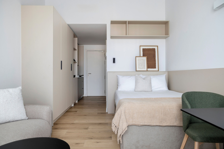 Room 5, Calido Las Tablas, Madrid