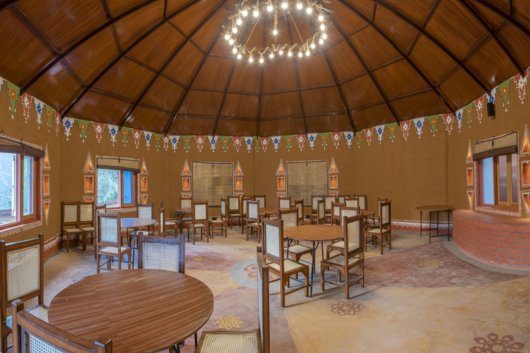 Food & Drinks 4, A Kasauli Ggaon by Echor, Solan