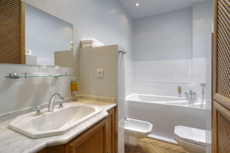 Bathroom 3, Black Star Suites, Praha 1