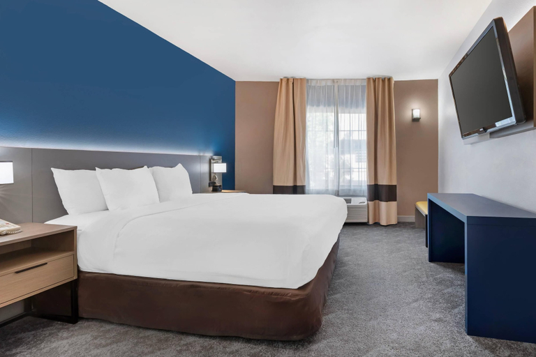 Bedroom 3, Comfort Inn & Suites Sacramento - University Area, Sacramento