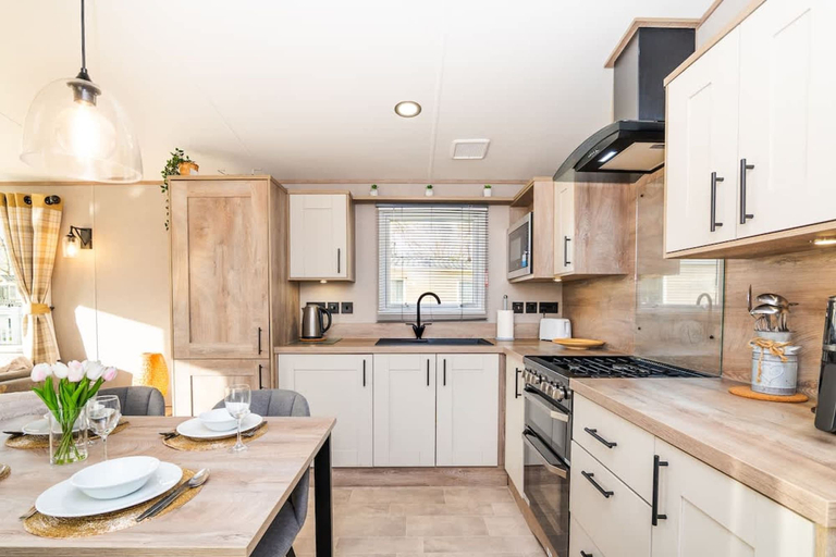 Room 4, 3-bed Caravan - Seton Sands - by Holiday Homes, East Lothian