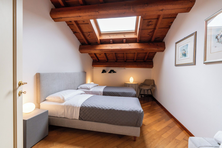 Room 3, Attico nel cuore di via Mazzini, Verona