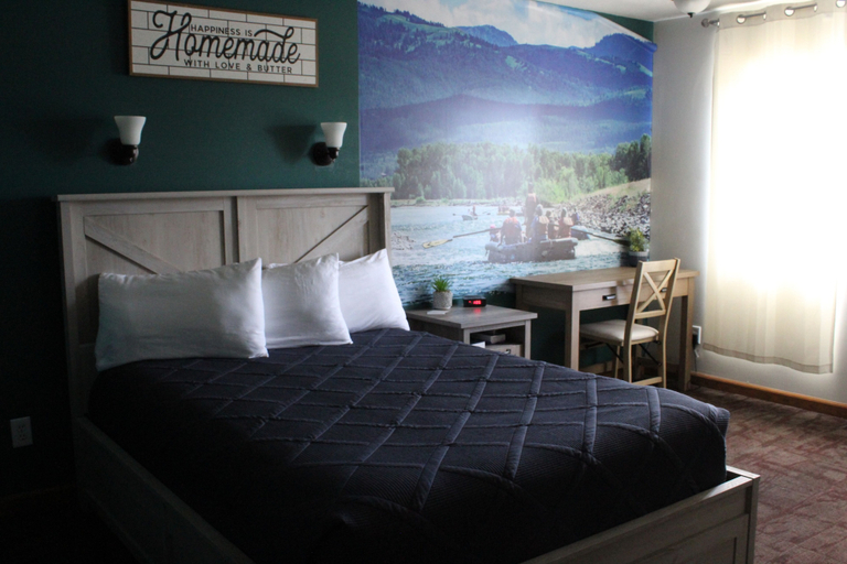 Bedroom 4, Jefferson Inn, Jefferson