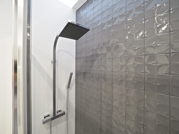 Bathroom 2, Torrassa Cozy Apartment by Olala Homes, Barcelona