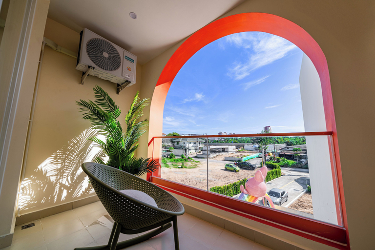 Property grounds 4, Candy House Pool Villa with KTV, Pattaya