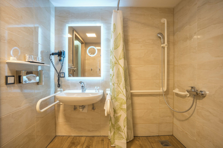 Bathroom 5, Best Western Plus Hotel Fuessen, Ostallgäu