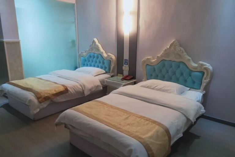 Bedroom 5, Chuxiong Fuxing Hotel, Chuxiong Yi