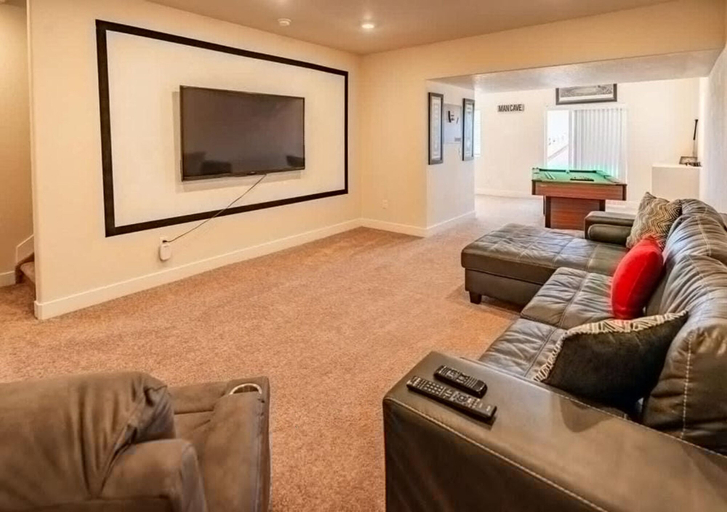 Room 3, Elegant Spacious 4BR Home Peyton, El Paso