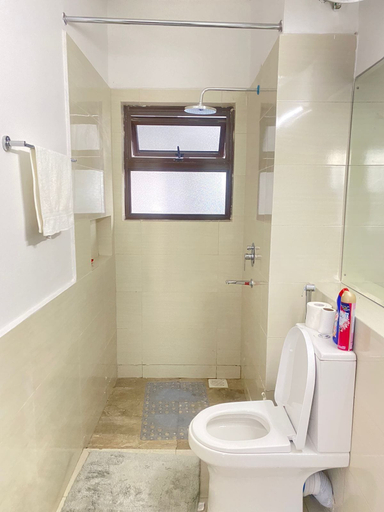 Bathroom, Enkang View Palace Apartments, Langata