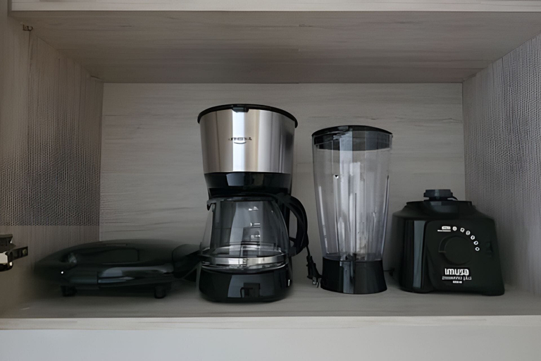 Coffee and/or coffee maker, North Point Hills 2, La Calera