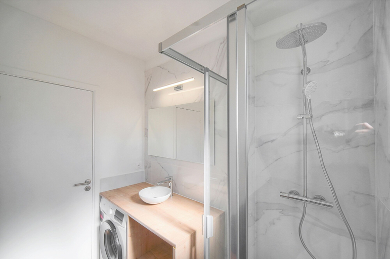 Room 5, Studio Lumineux Refait 2025 A Neuf A0b206, Alpes-Maritimes