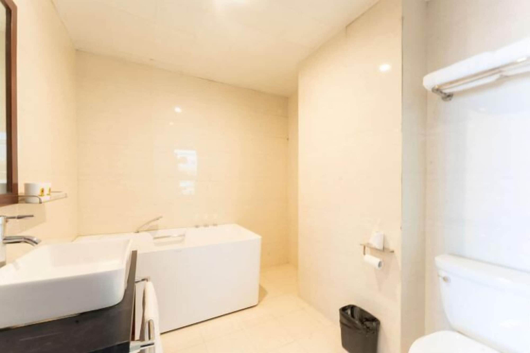 Bathroom 3, Xinwei Business Hotel, Suihua