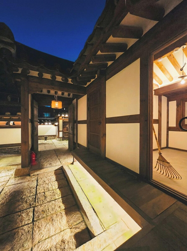 View from room, Seoul Hanok Stay Circle, Mapo