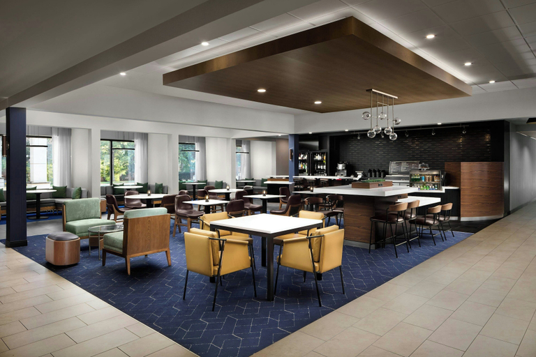 Food & Drinks 5, Courtyard by Marriott Williamsburg Busch Gardens Area, James City