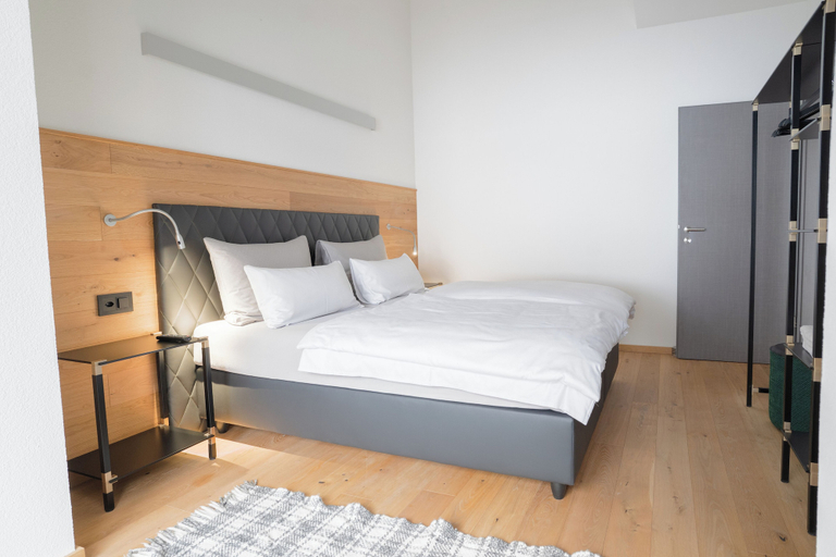 Room 2, Black Summit Samnaun Boutique Hotel, Inn