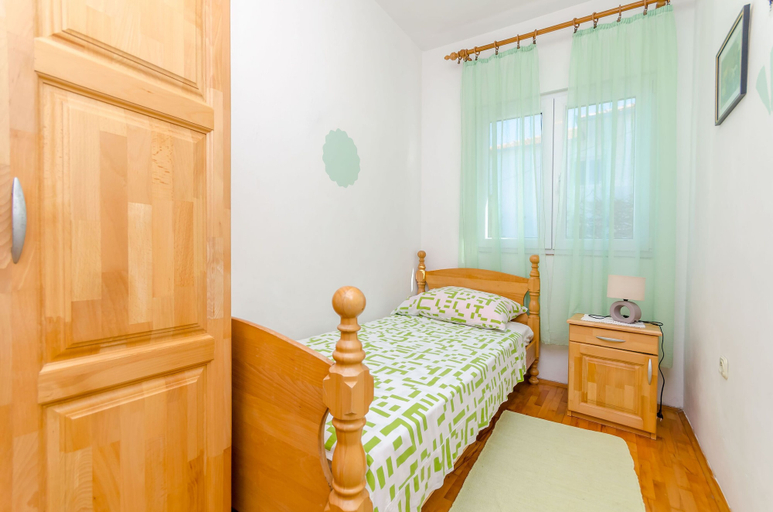Bedroom 2, Apartment Mare, Trogir
